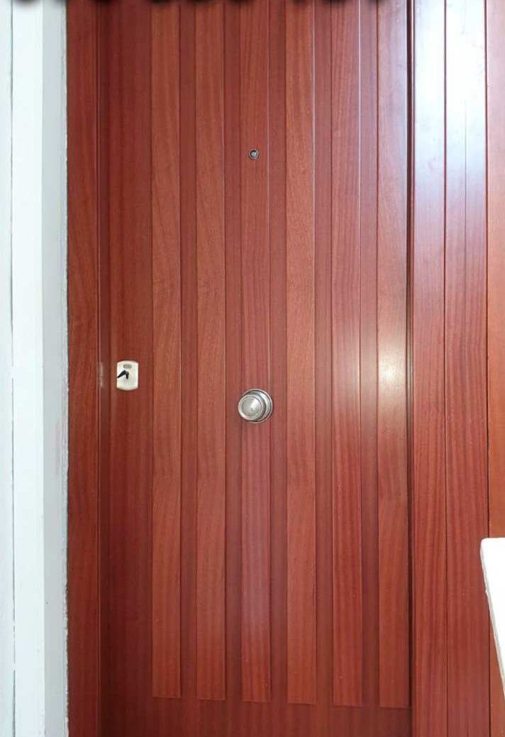 Puerta blindada Cunit