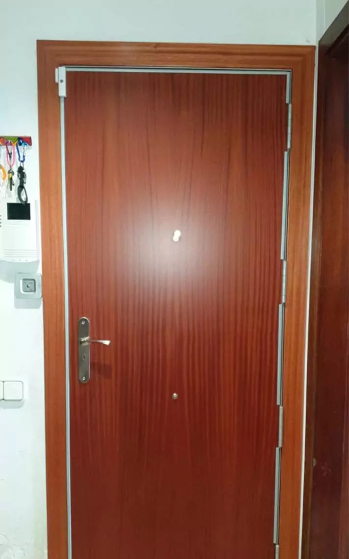 Puerta de seguridad en Tarragona