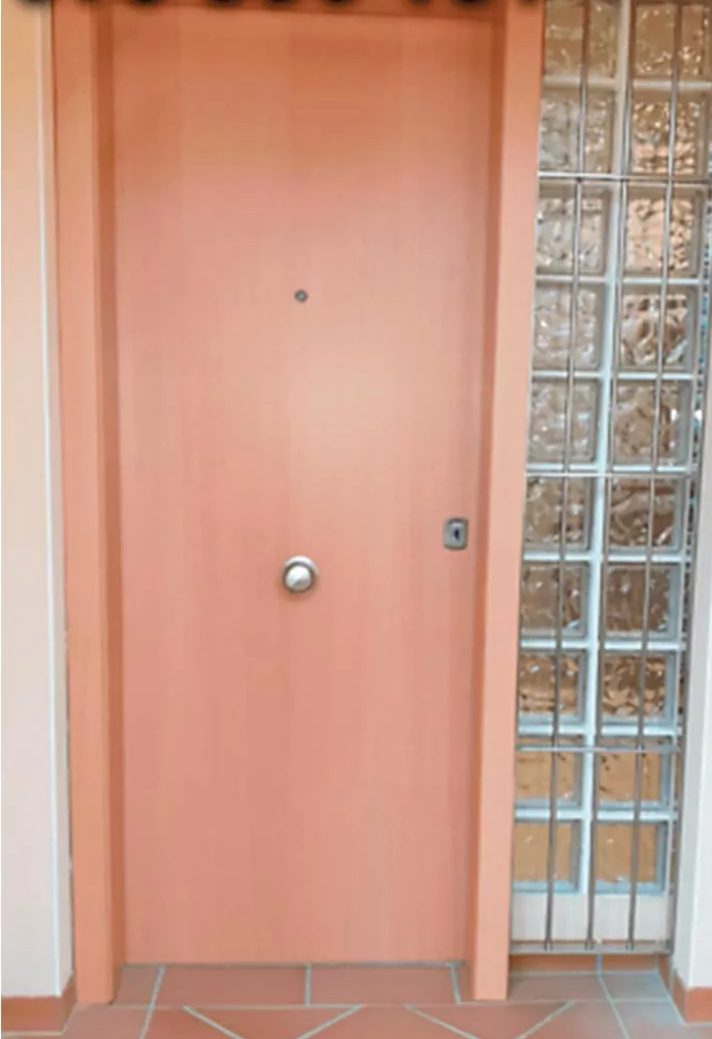 Puerta blindada en Valls